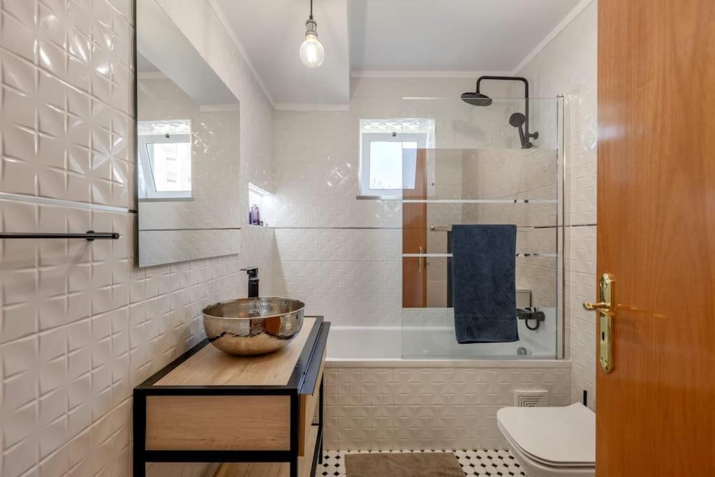 Spacious 3-Bedroom Condo In 리스본 외부 사진